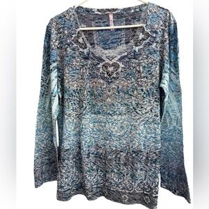 🦋KIARA long sleeve top round neckline rhinestone paisley pattern shapire SZ XL